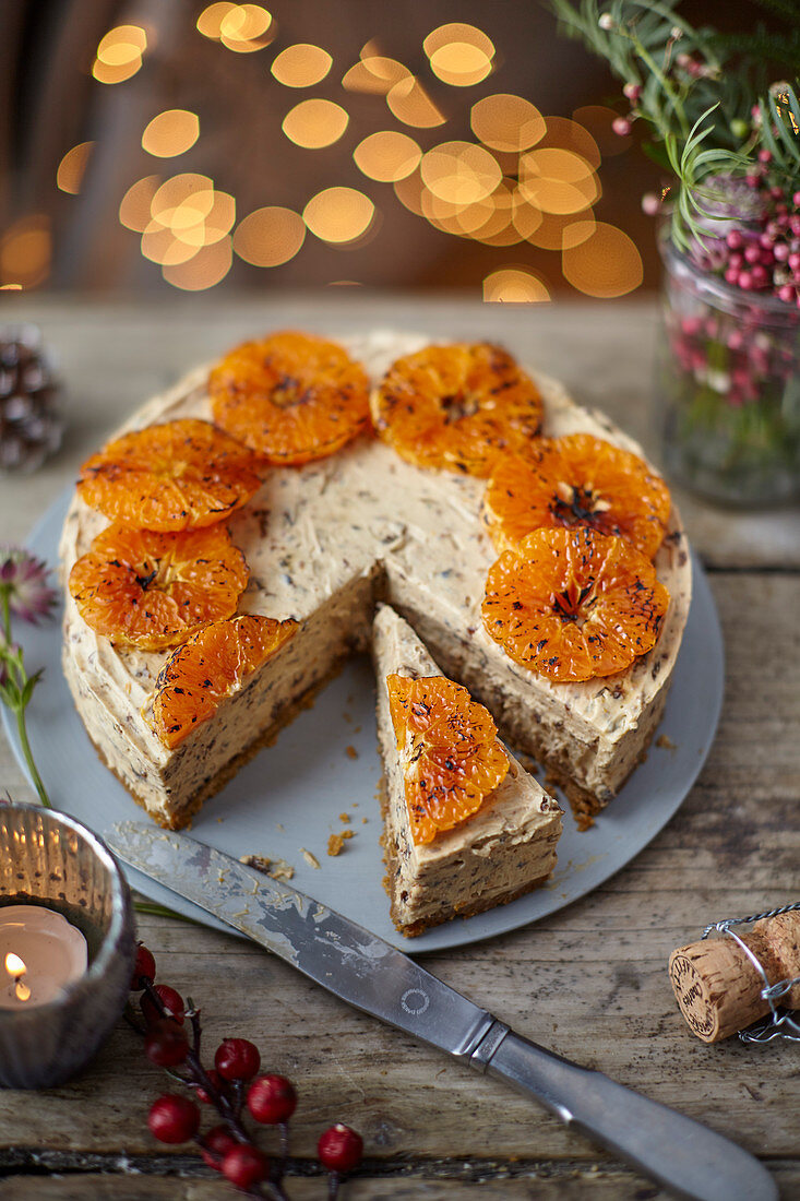 Christmas pudding cheesecake with caramelized clementines