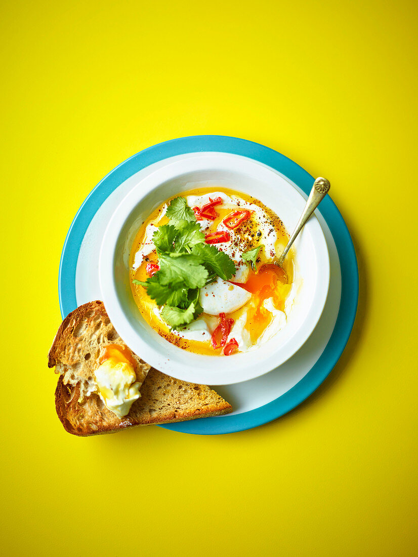 Turkish eggs with yoghurt and chilli