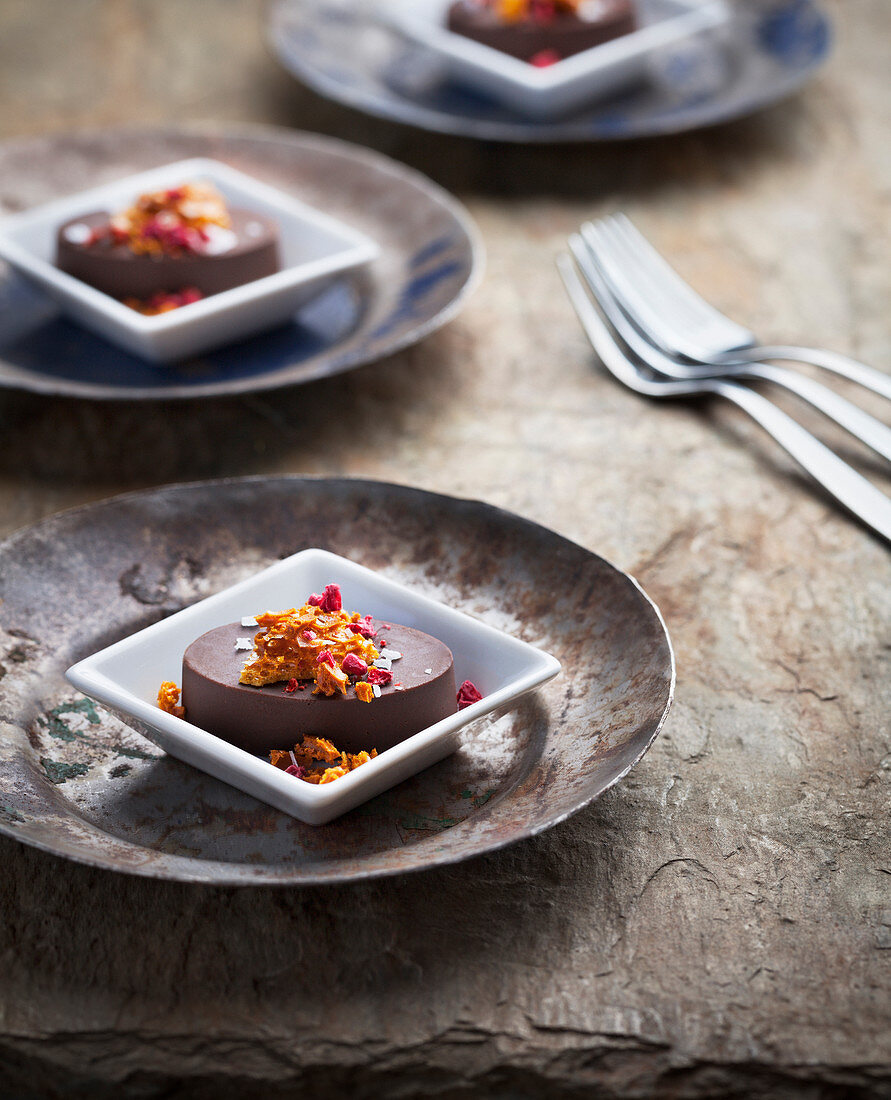 Schokoladentörtchen mit Beeren