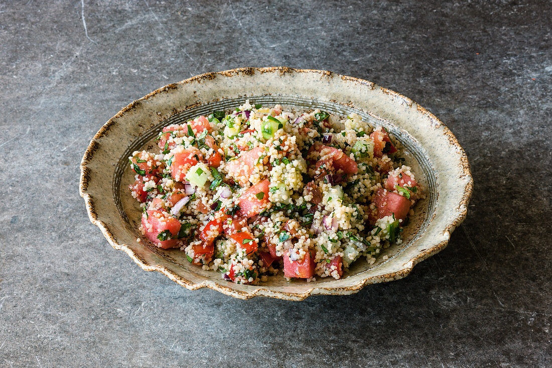 Taboulé mit Gurke und Wassermelone