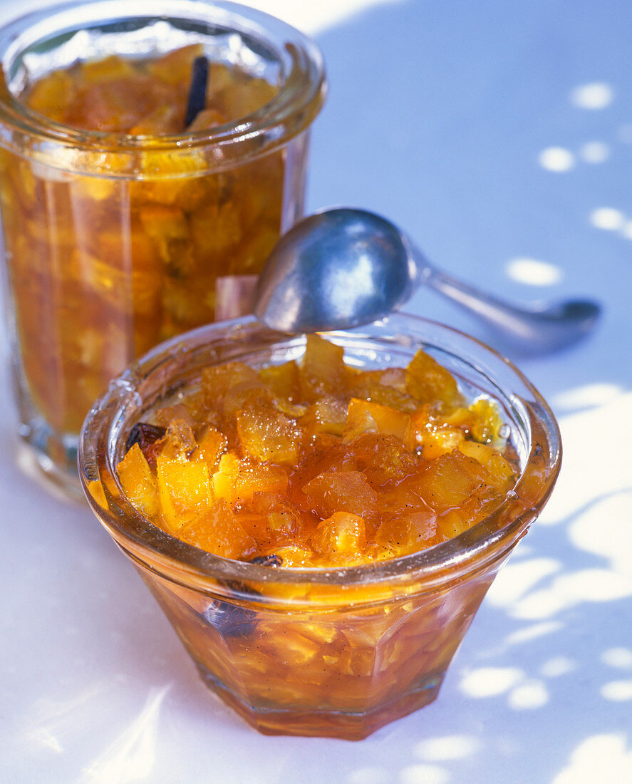 Orange marmalade in a glass bowl