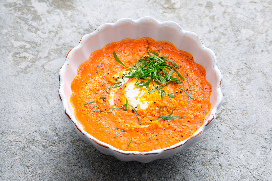 Tomato and gin soup with oranges