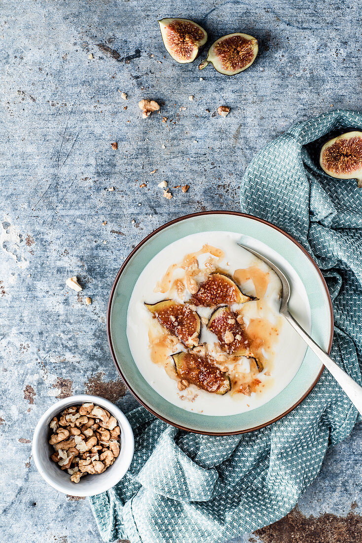 Vegan soy cream with figs and maple syrup