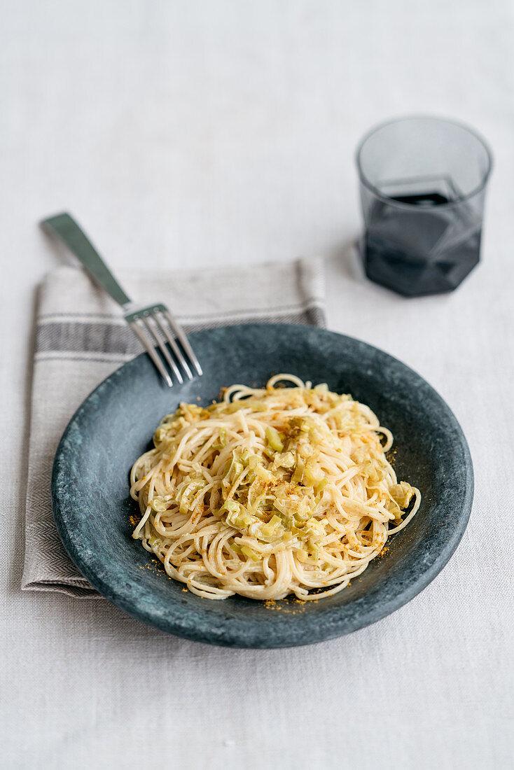 Spaghettini mit Lauch und Curry