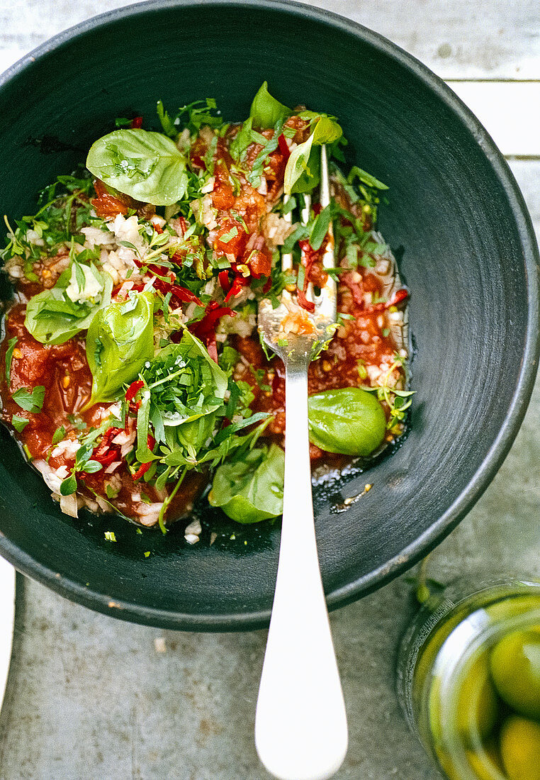 Preparing pasta sauce