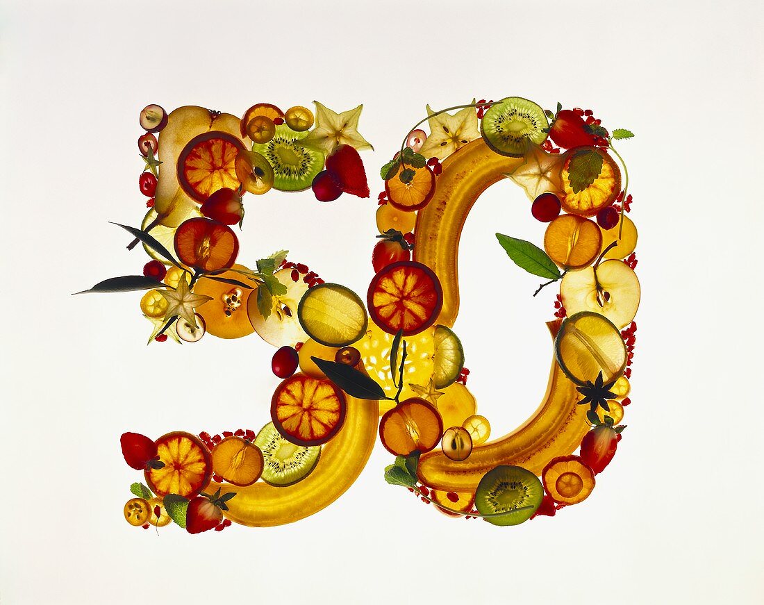 Foodbild: Zahl 50 aus Gemüse- & Obstscheiben gelegt