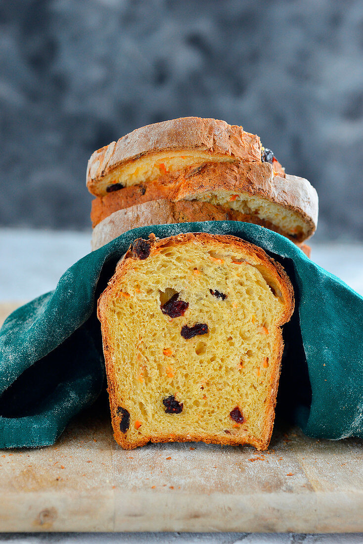 Carrot loaf with cranberries