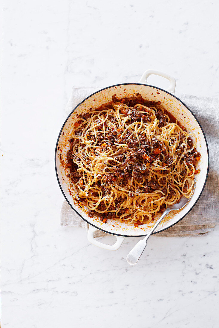 Spaghetti with rich meat ragu