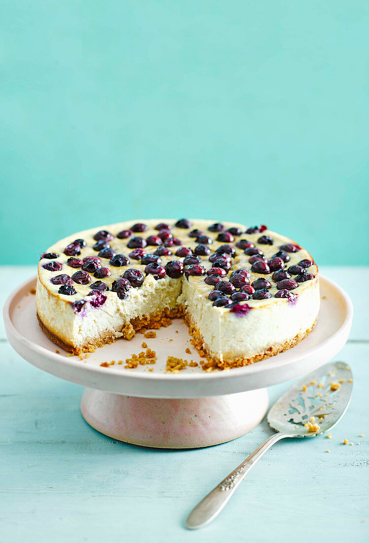 Baked almond banana and blueberry cheesecake