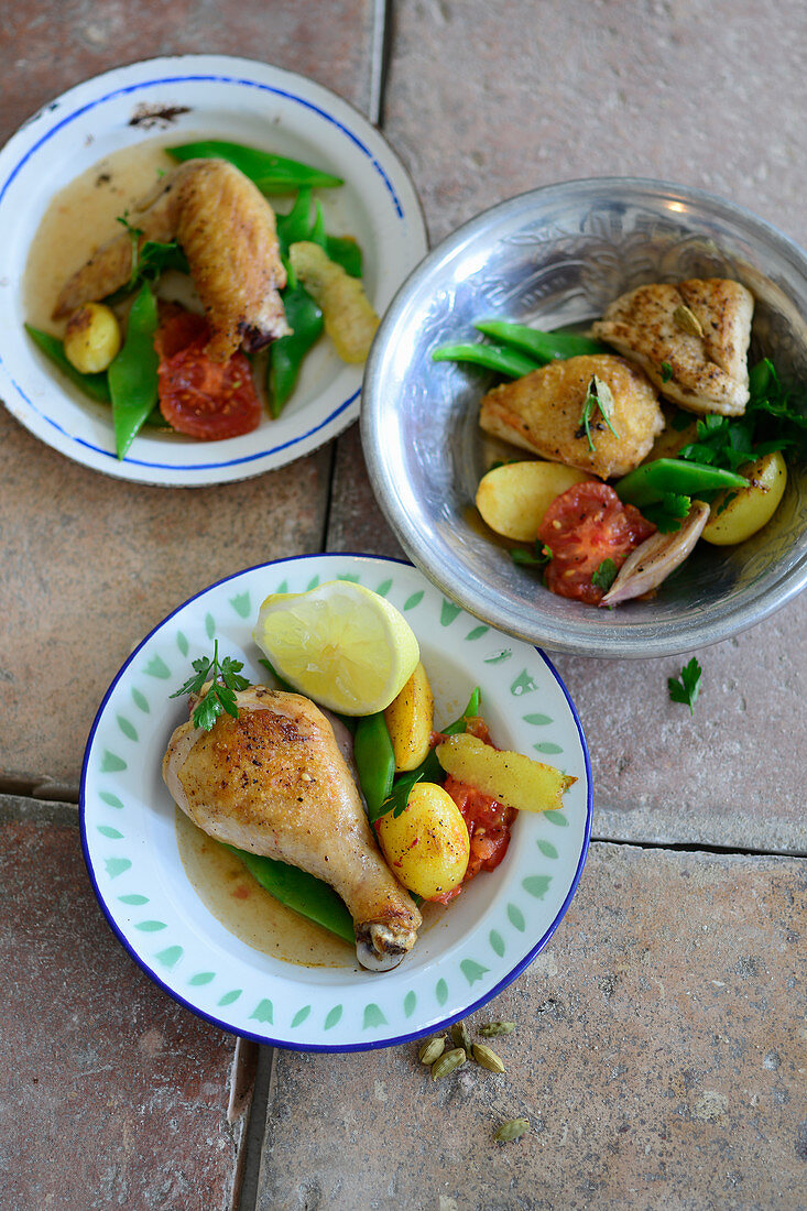 Braised Turkish chicken with cinnamon and lemon