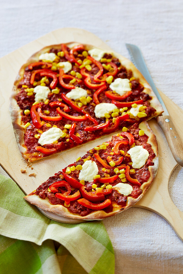 Tarte flambé with chili con carne