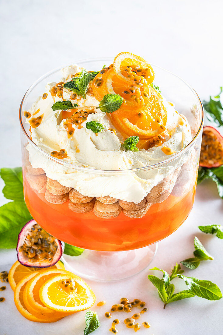 Biscuit-Cream-Trifle with Aperol Spritz