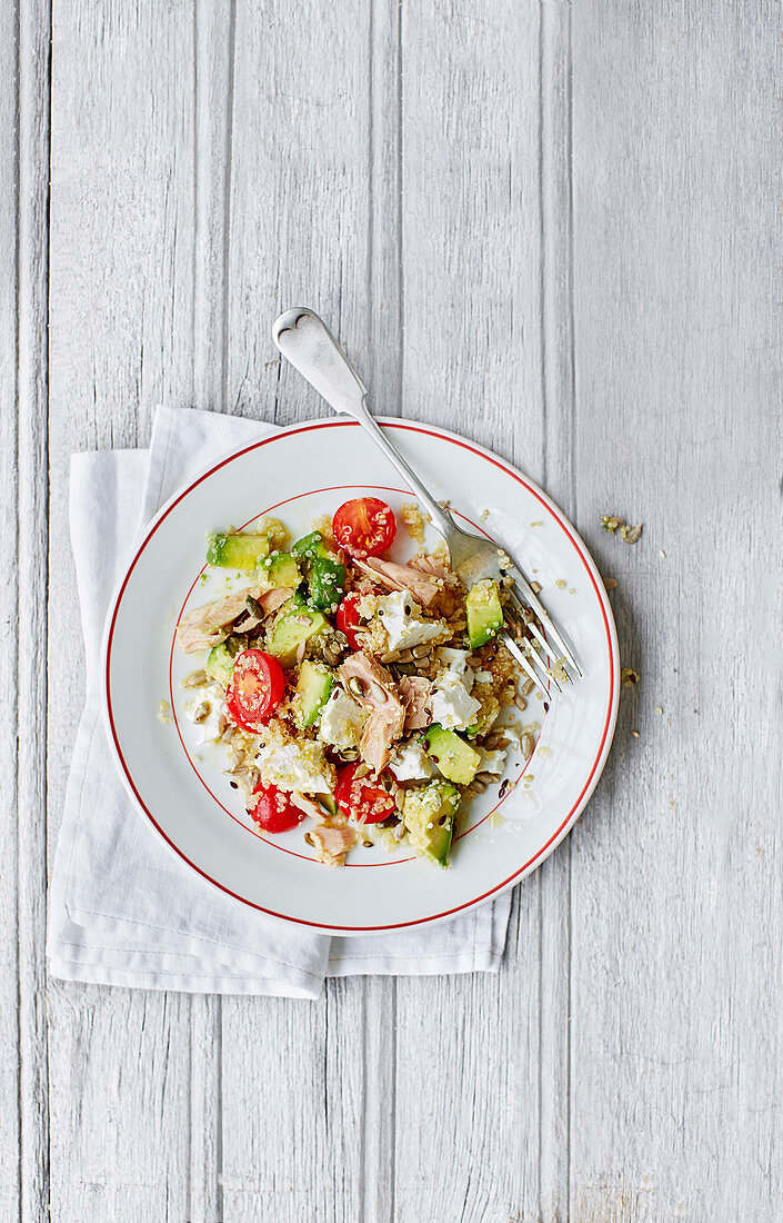 Tuna, avocado and quinoa salad