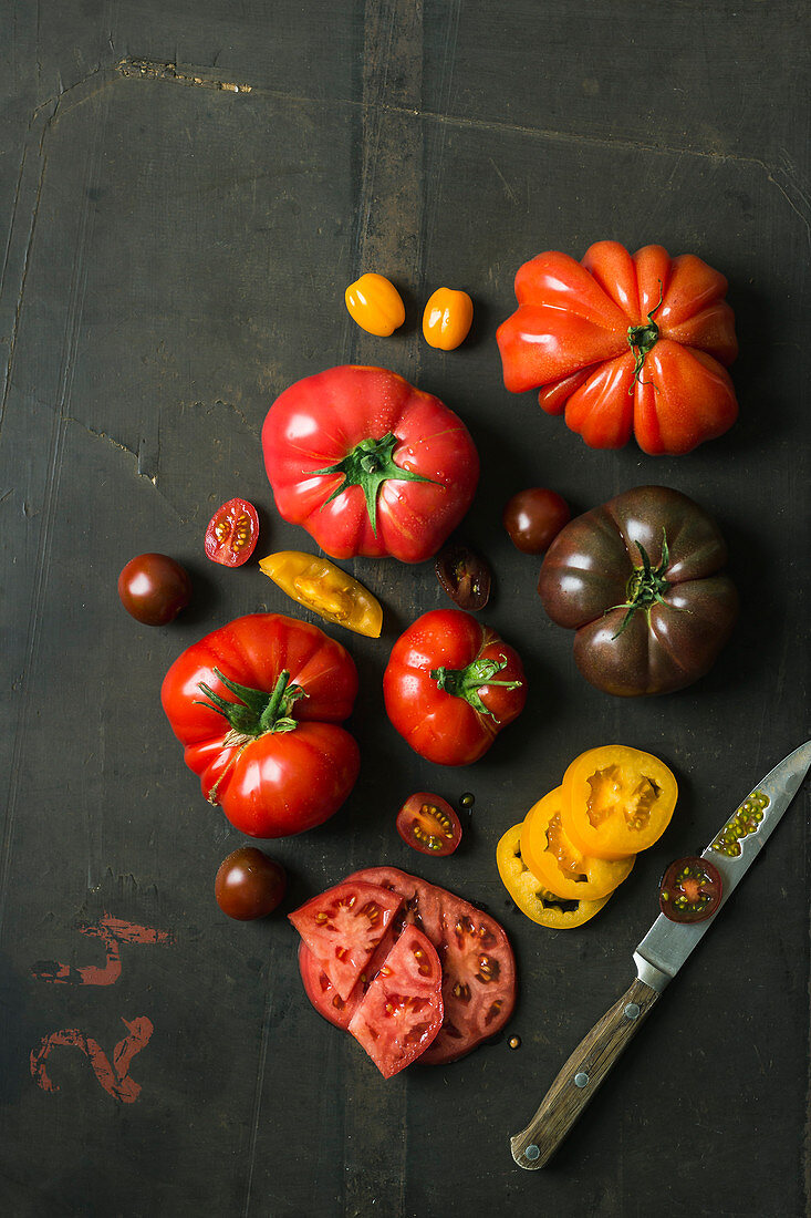 Variety of tomatoes