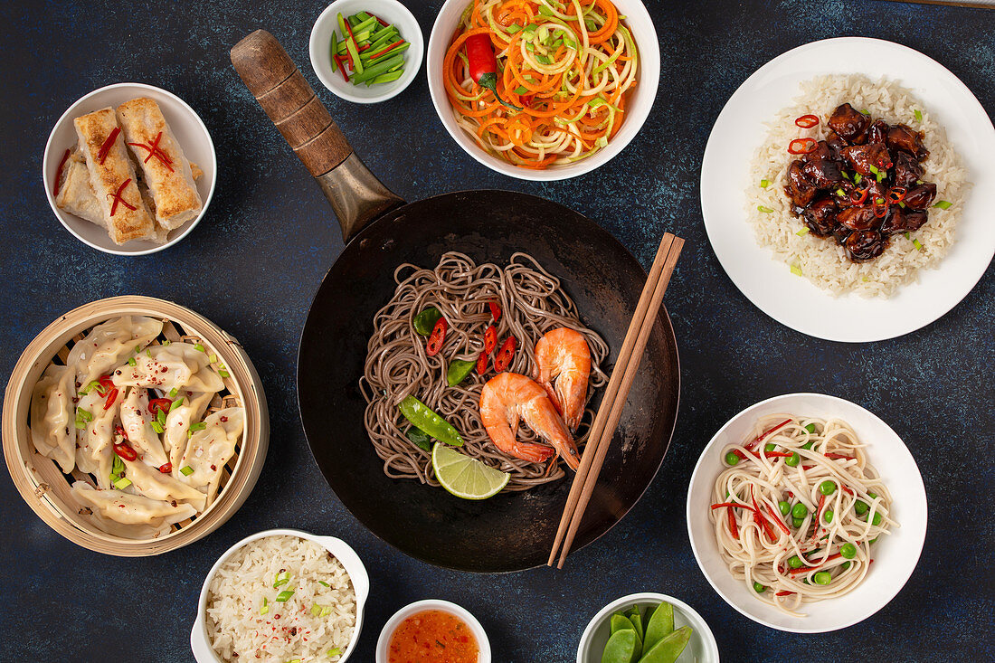 Verschiedene Gerichte aus Asien