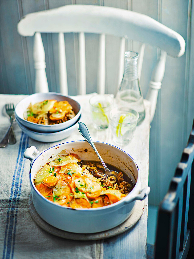 Spiced mushroom and lentil hotpot