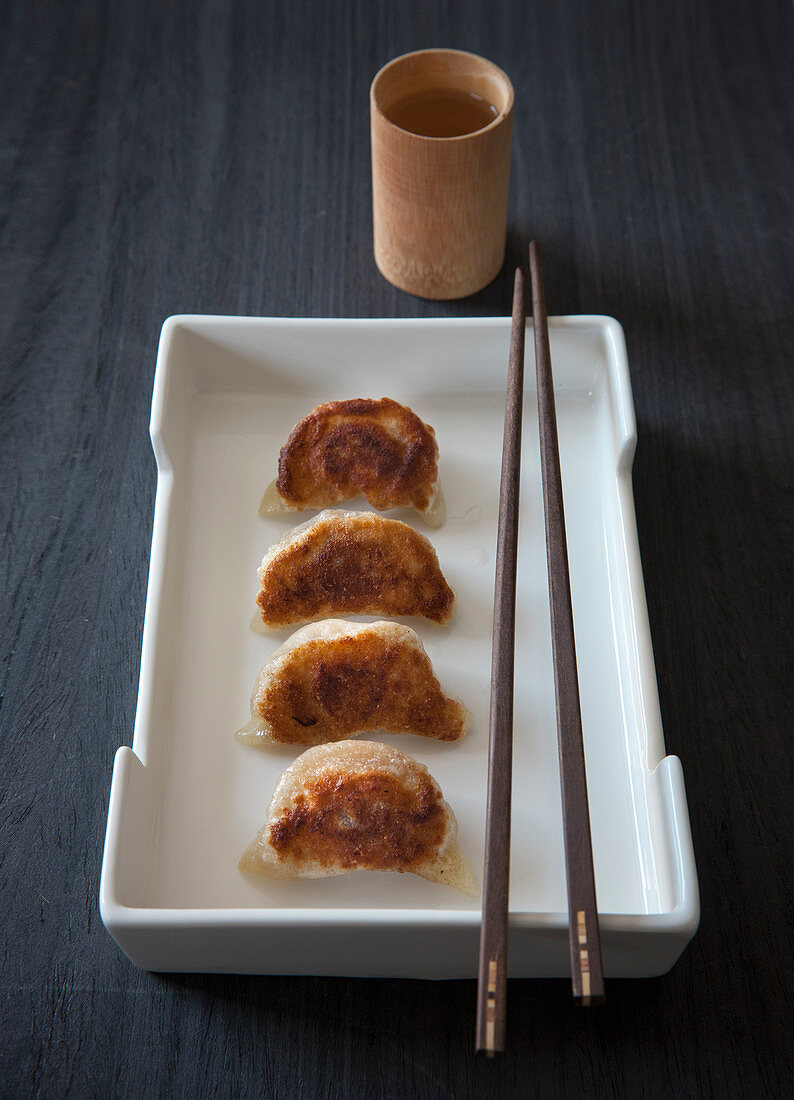 Jiaozi mit Schweinefleischfüllung