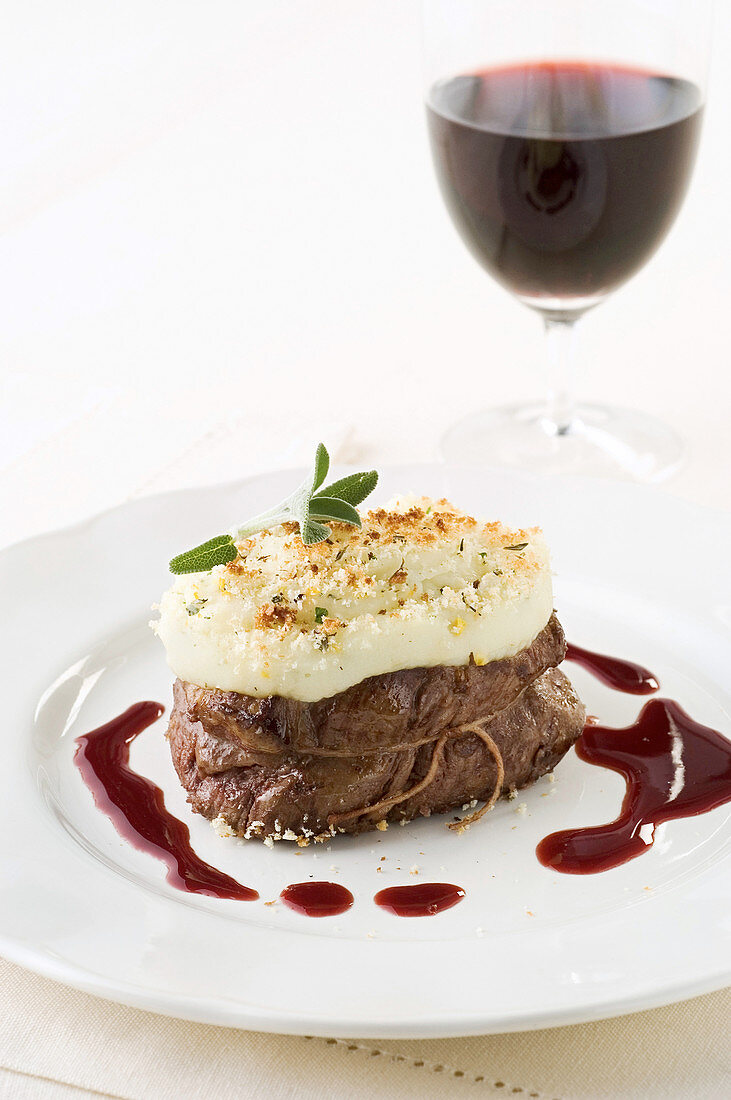 Tournedos Parmentier mit Rotwein-Orangen-Sauce