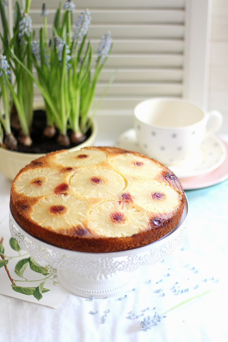 Pineapple upside-down cake