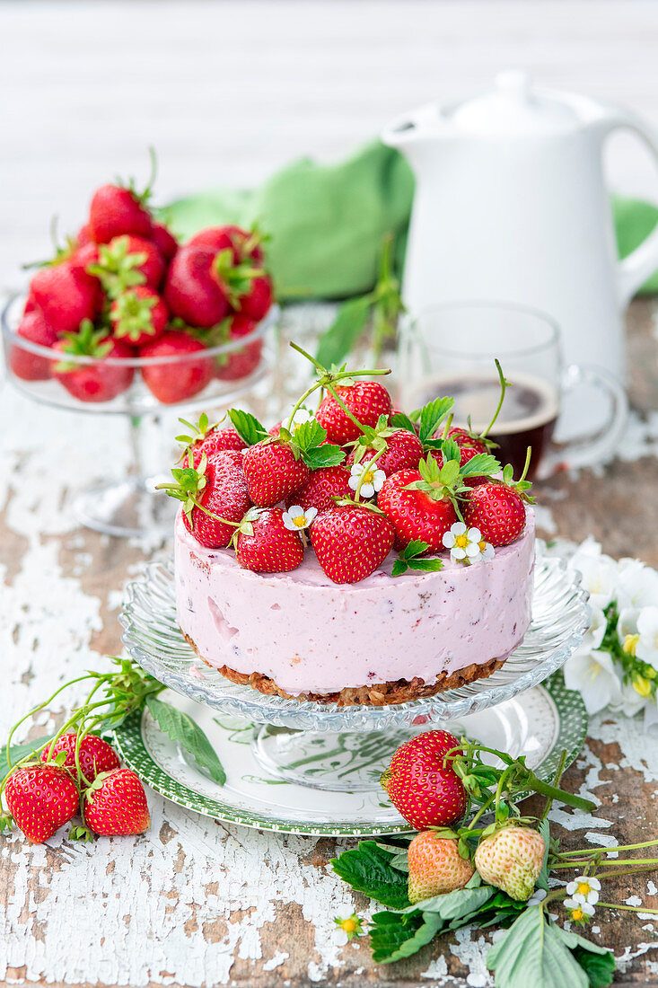 No bake strawberry cheesecake