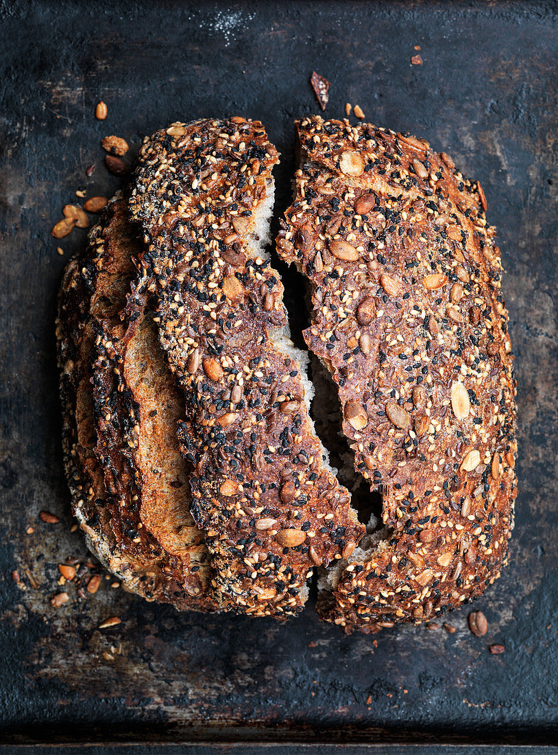 Sauerteigbrot mit Samen