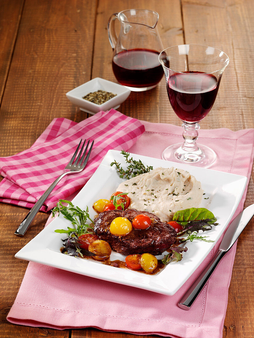 Hüftsteak mit Bohnenpüree