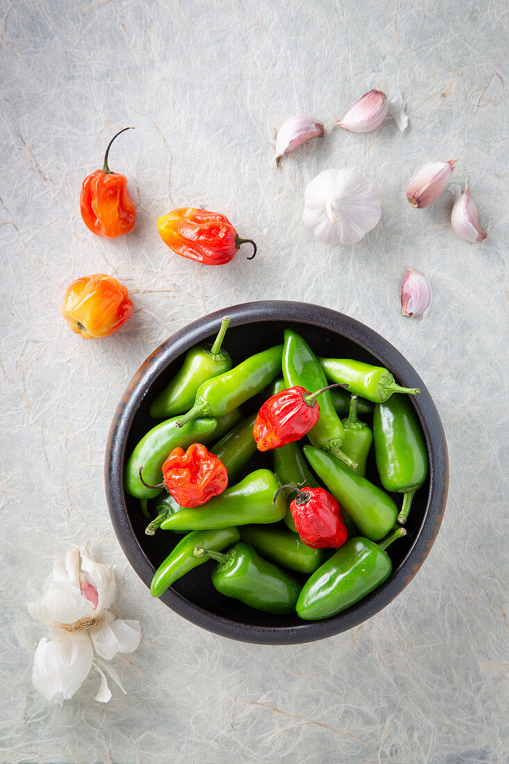 Various red and green chilli peppers