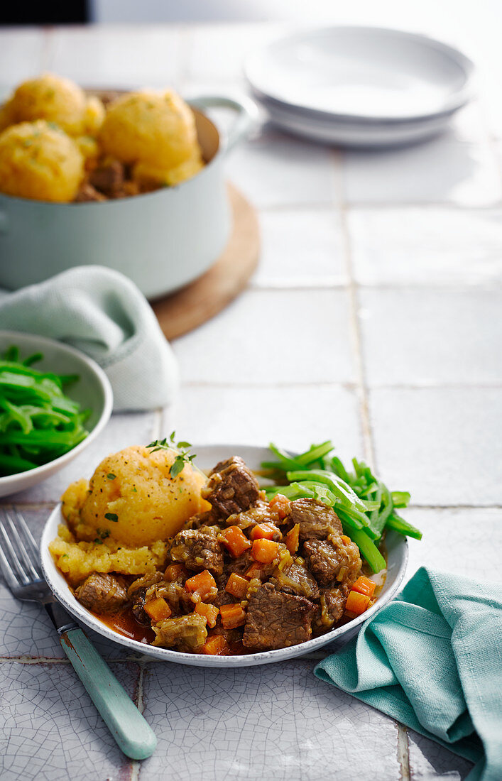 Lammragout mit Kartoffeln