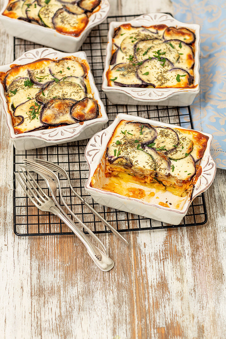 Vegetarisches Moussaka mit Linsen