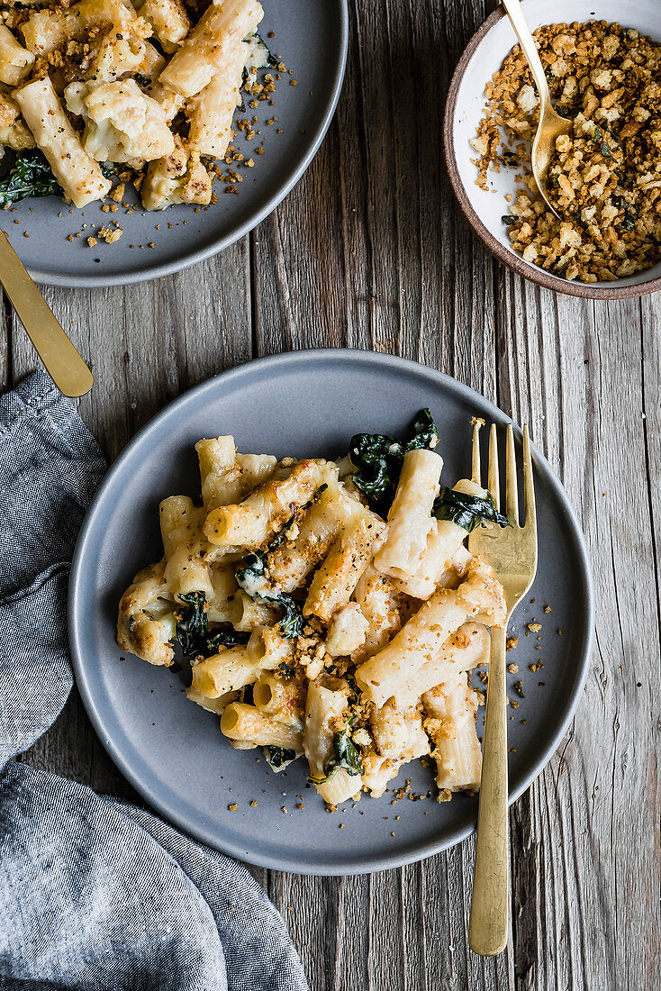 Cheesy cauliflower and kale baked rigatoni with sage breadcrumbs