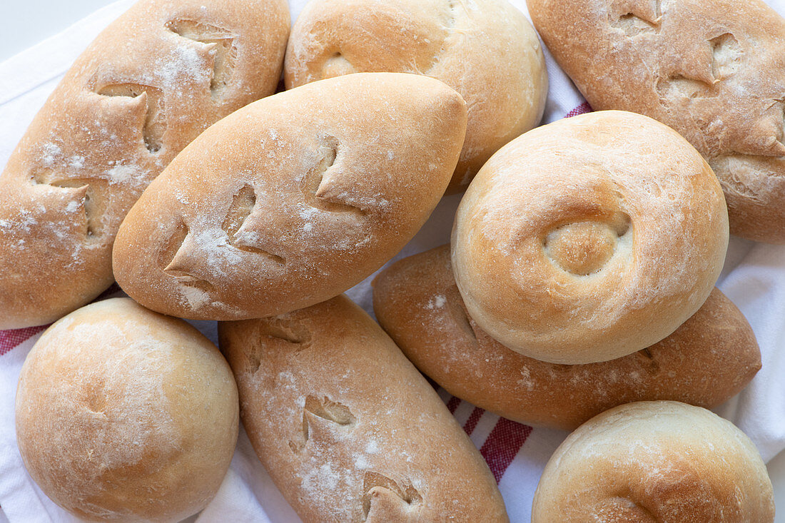 Hausgemachte Brötchen (Close Up)