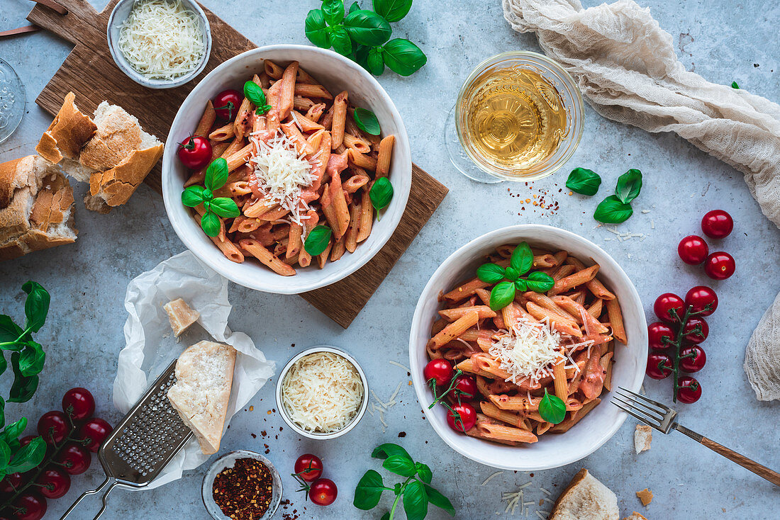 Penne alla Vodka - pasta with vodka and tomato sauce