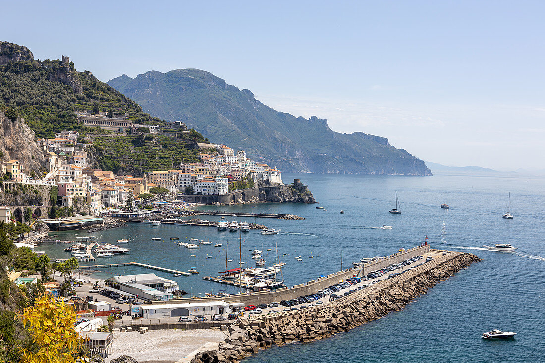 Alter Hafen, Amalfi, Italien
