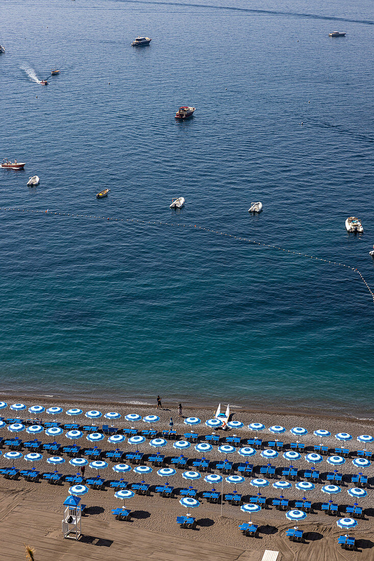 Der Strand in Positano, Kampanien, Italien