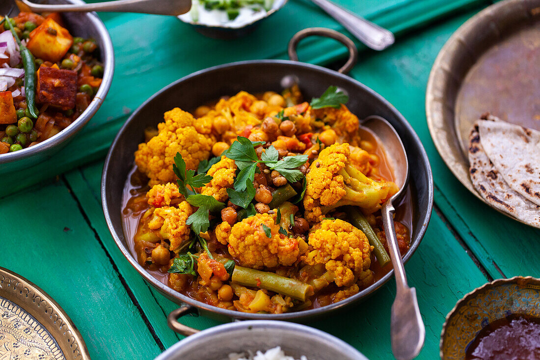 Blumenkohl-Curry mit Kichererbsen (Indien)