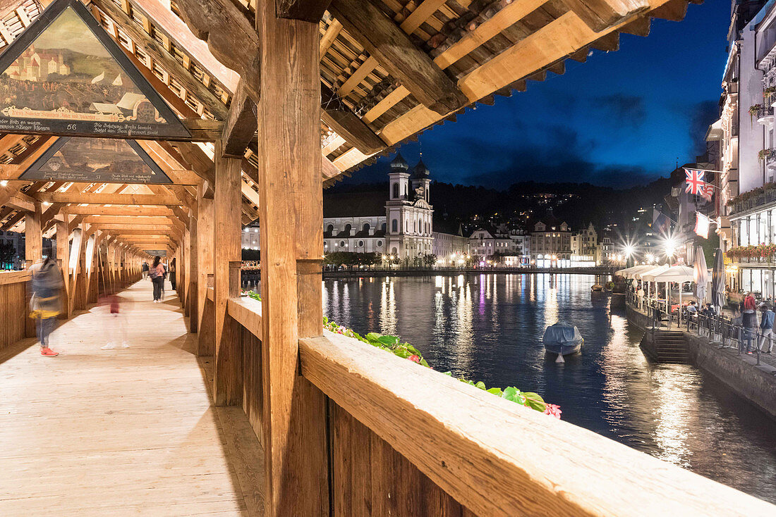 The Kapellbrücke (Chapel Bridge) over the river Reuss, Lucerne, Switzerland