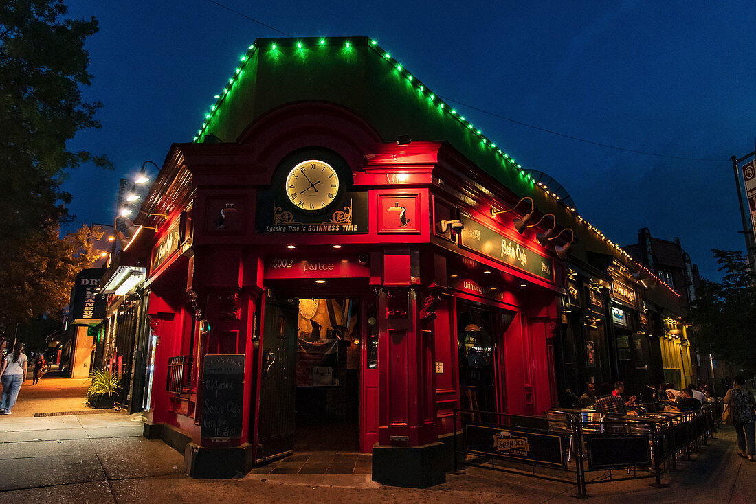 Irish Pub in Jackson Heights, Queens, New York City, USA