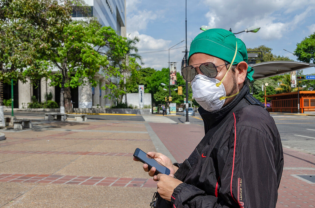 Man wearing facemask during Covid-19 outbreak