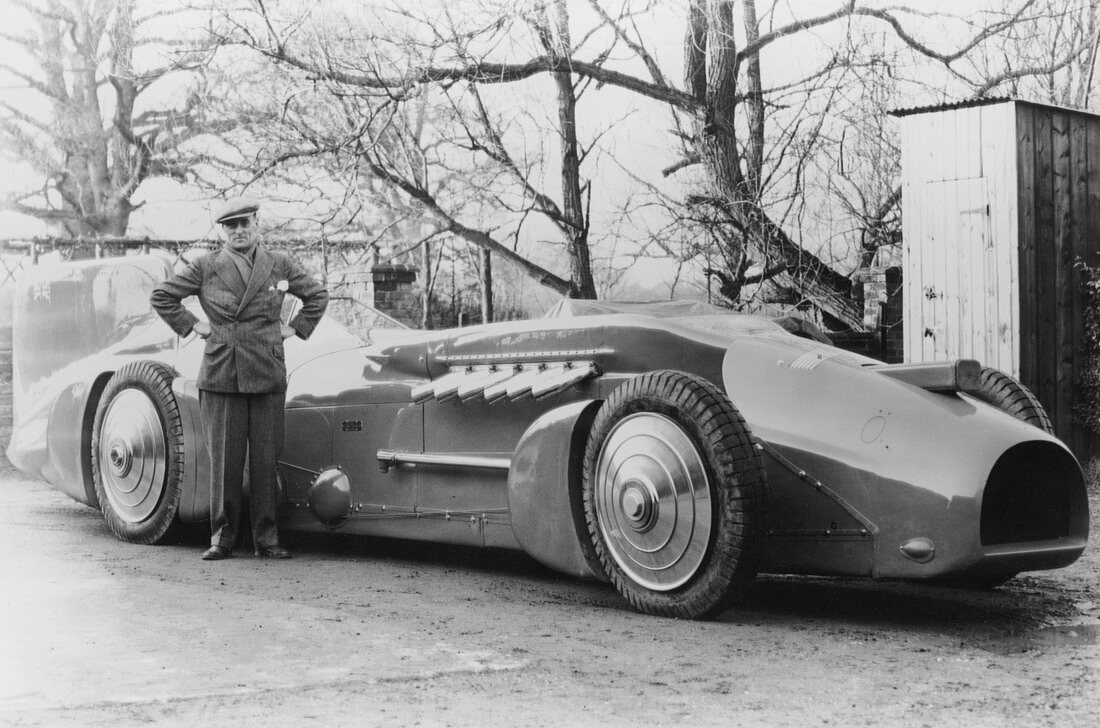 Malcolm Campbell with the 1933 Bluebird, 1933