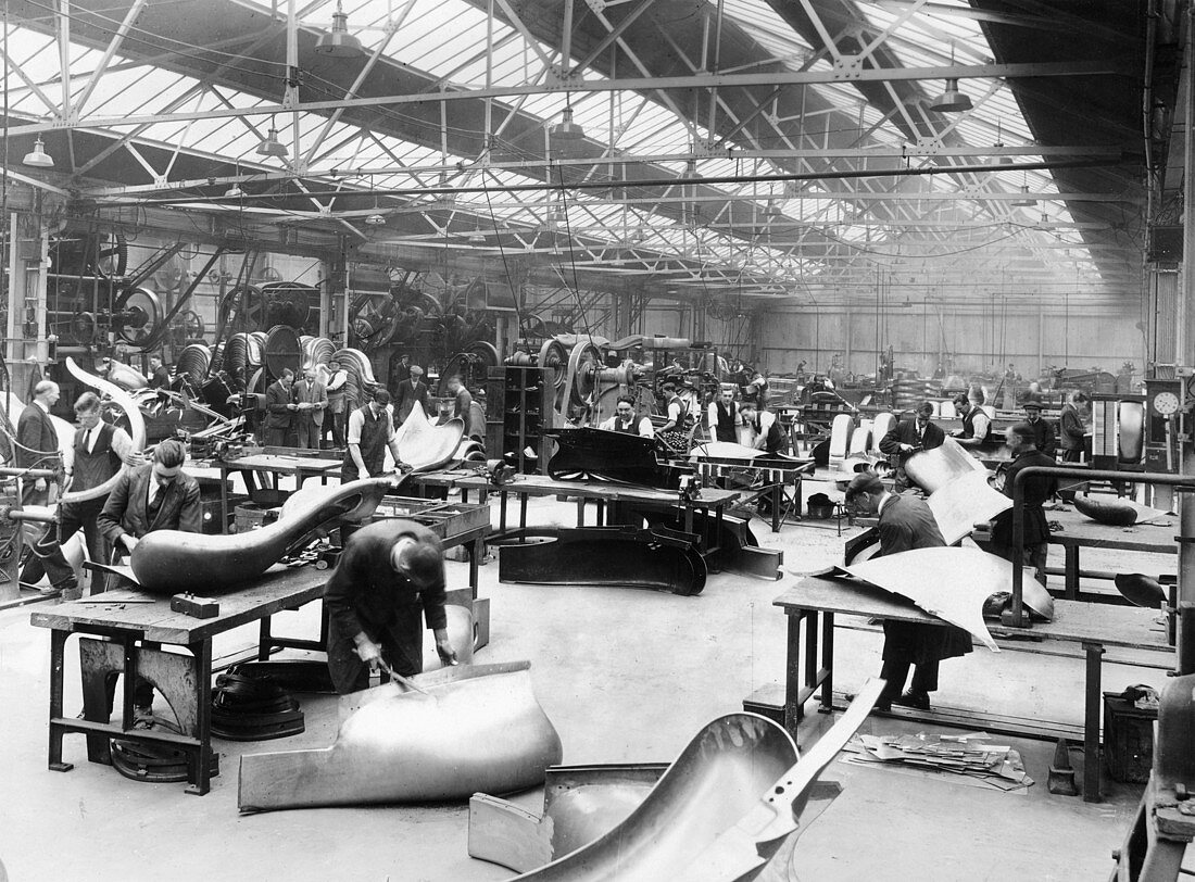 Workers in the Vauxhall factory, Luton, Bedfordshire, 1935