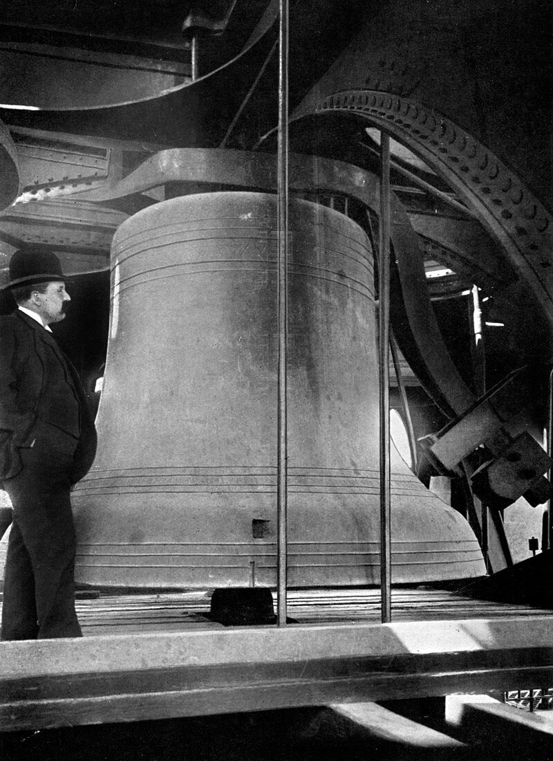 Bell in the tower of Big Ben, London, c1905