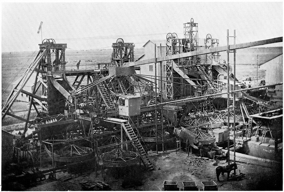 Washing plant at diamond mines, South Africa, c1900