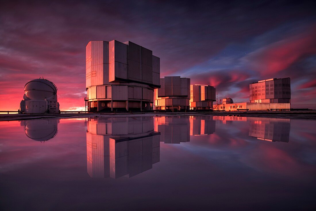 Sunset at the Very Large Telescope, Cerro Paranal, Chile