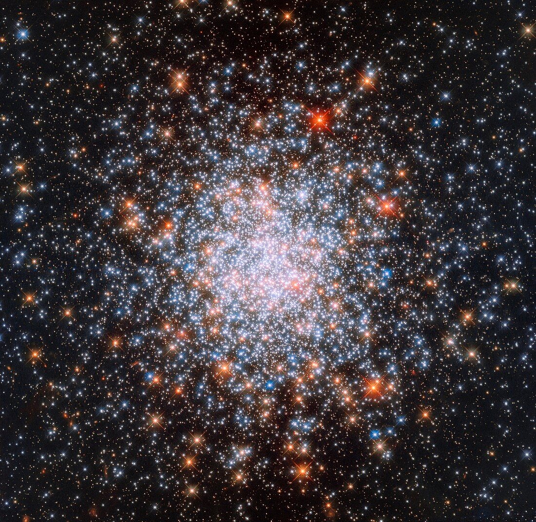 NGC 1866 globular star cluster, Hubble image
