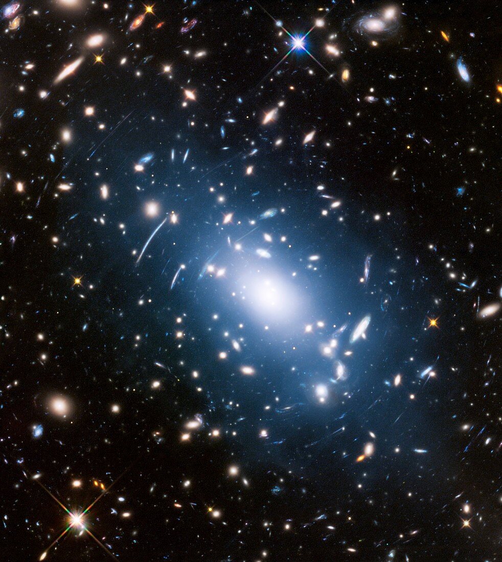 Abell S1063 galaxy cluster, Hubble image
