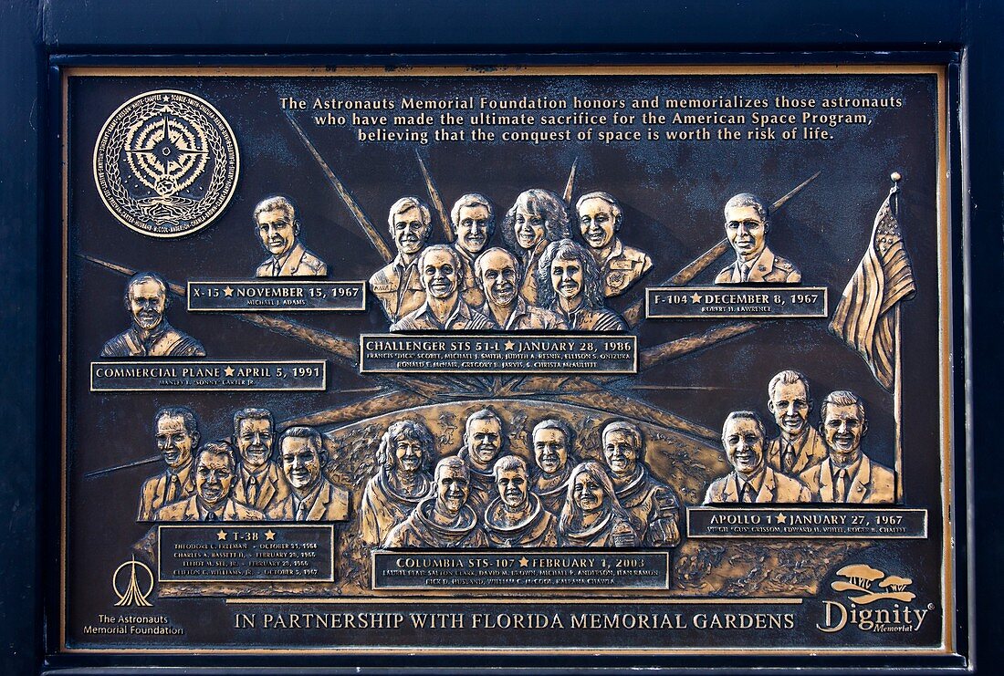 Astronaut memorial plaque at KSC