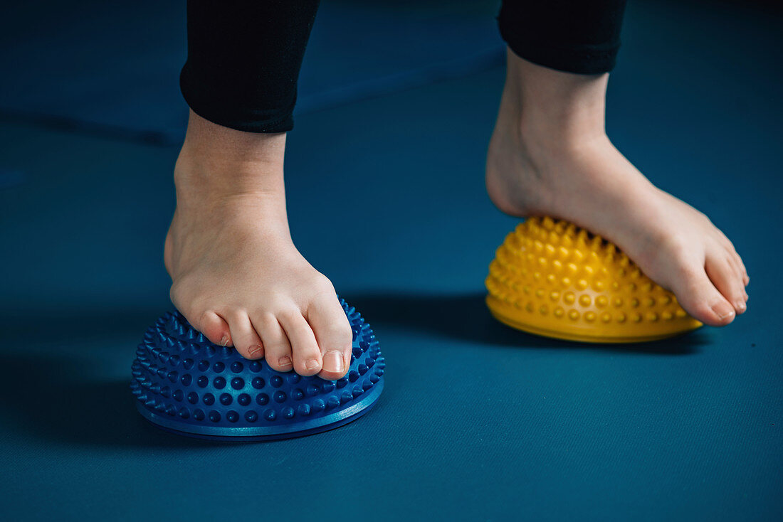 Physical therapy tools for flat feet