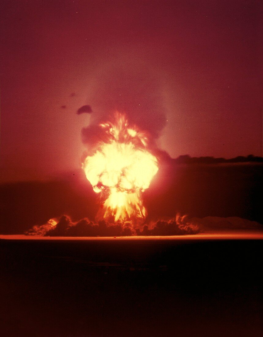 Teapot 'Zucchini' atom bomb test,1953