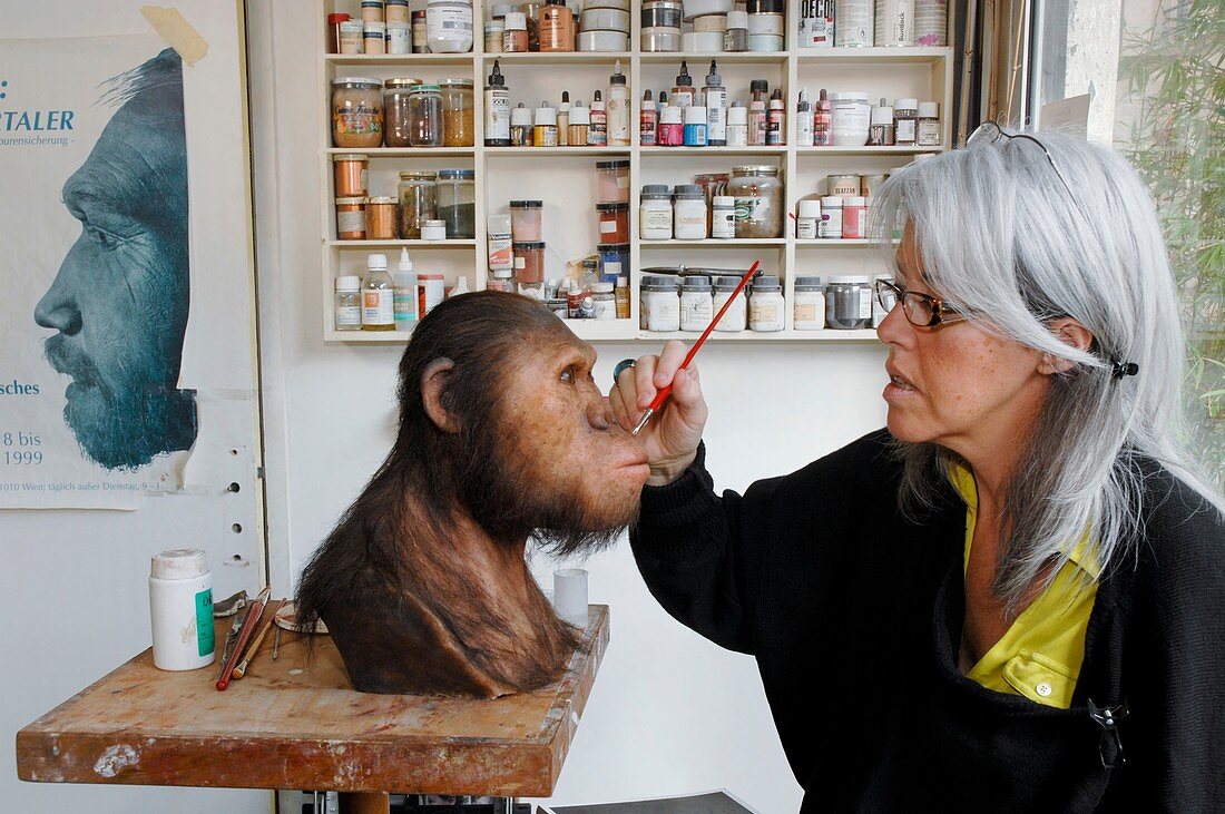 Elisabeth Daynes, French anthropological sculptor