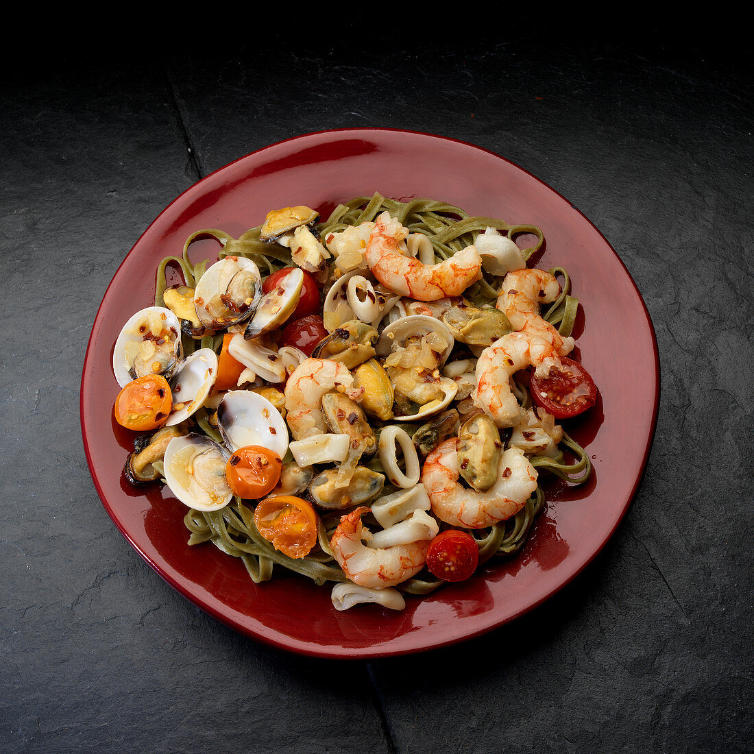 Tagliatelle mit Meeresfrüchten und Tomaten